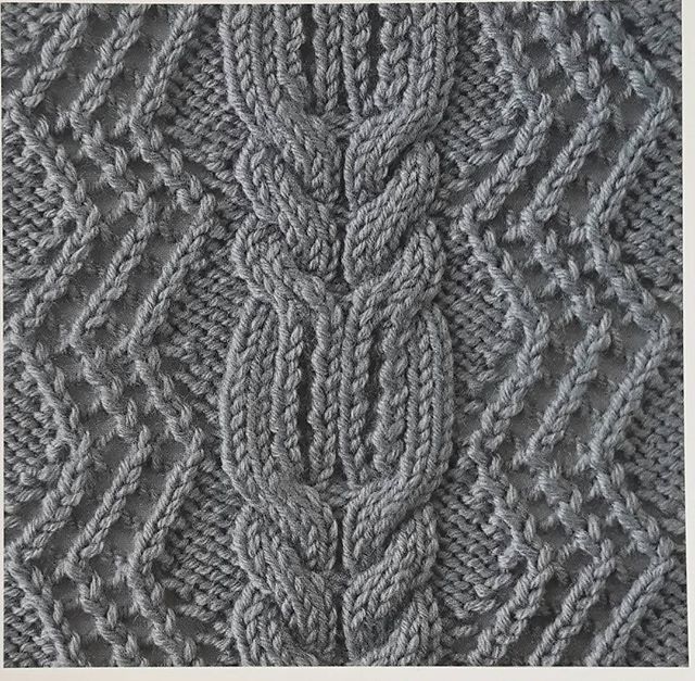 cables-and-lace-zig-zag-knit-stitch