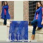 Mesh and cable knitting pattern scarf