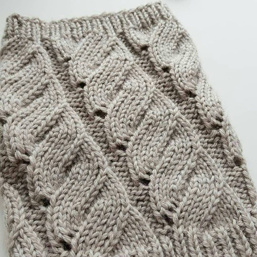 Mock Cable Swirl Knitting Stitch