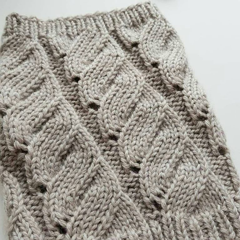 Mock cables knitting kingdom